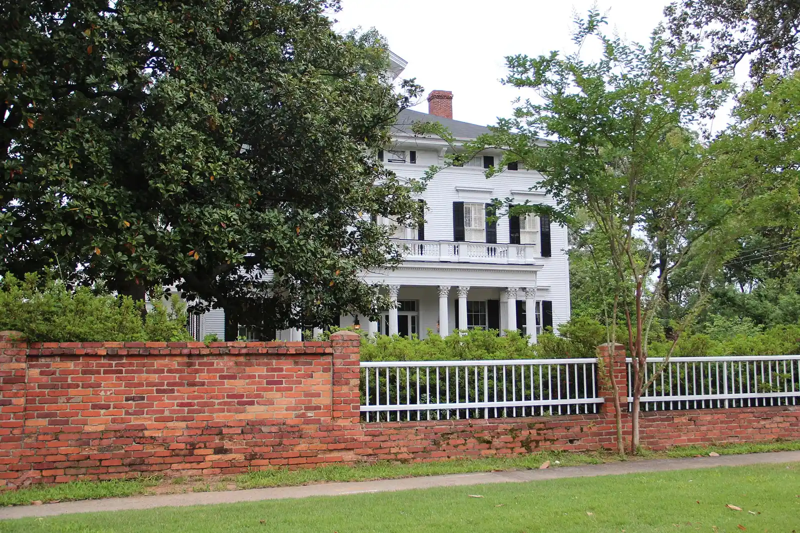 A house on Milledge Road in Augusta.
