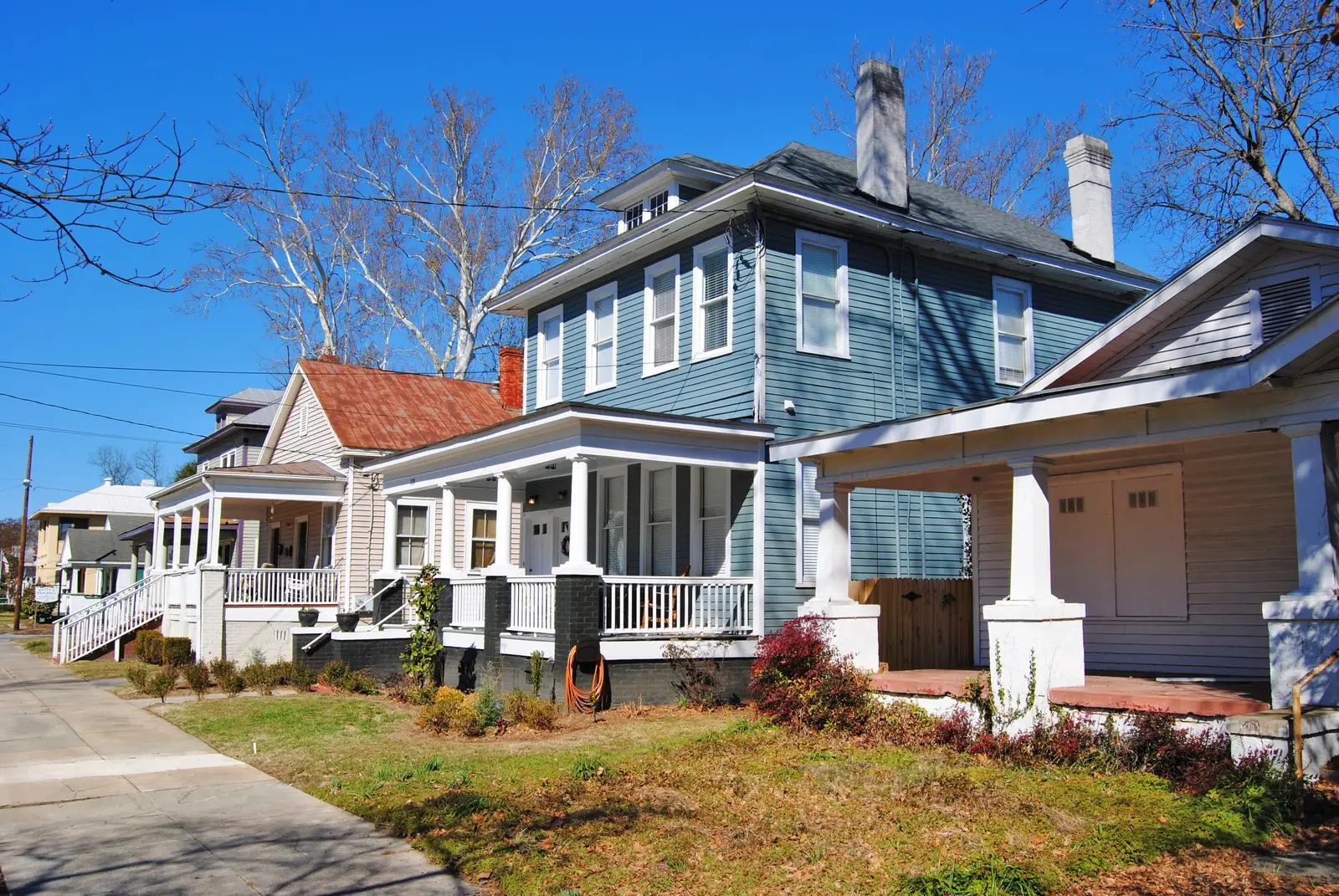 Houses near 131 Broad St. in the Pinched Gut Historic District, which takes in most of Olde Town.