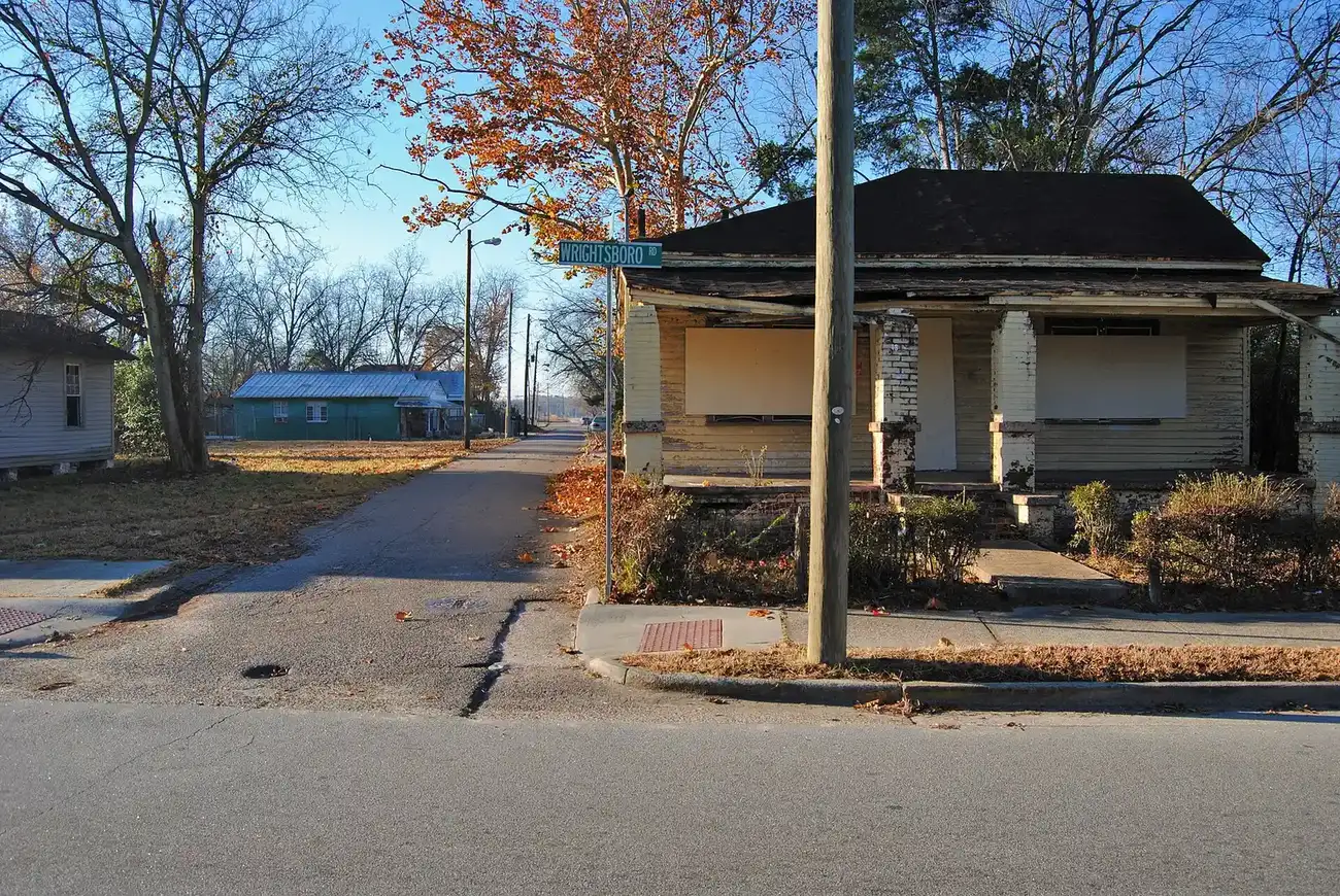 Wrightsboro Road at Clay Street in the Bethlehem Historic District, part of the Wilkinson Gardens zone.